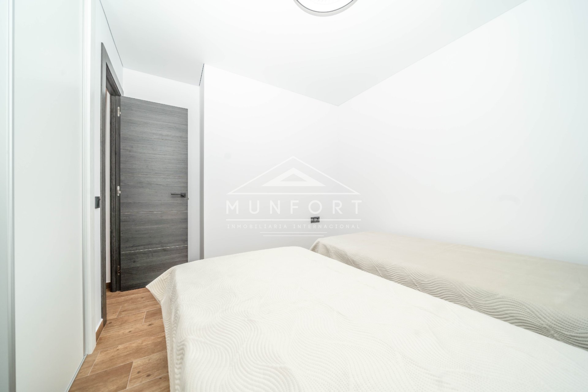 Alquiler a largo plazo - Apartamentos -
Alcázares, Los