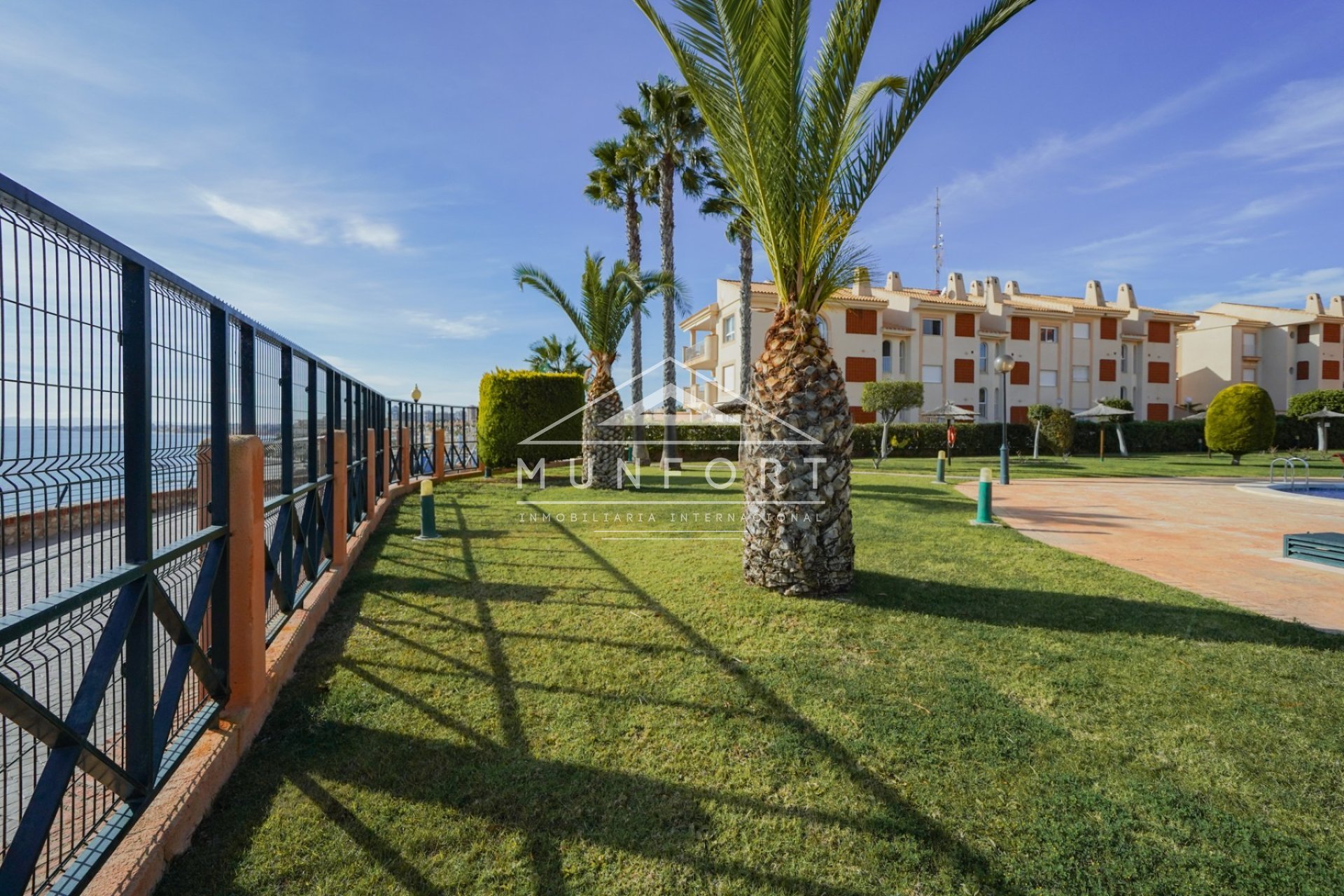 Alquiler a largo plazo - Apartamentos -
Orihuela Costa - Dehesa de Campoamor