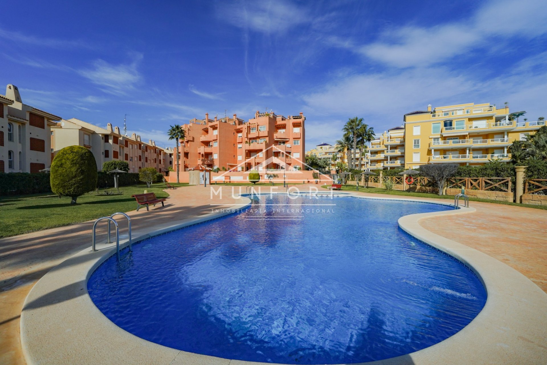 Alquiler a largo plazo - Apartamentos -
Orihuela Costa - Dehesa de Campoamor