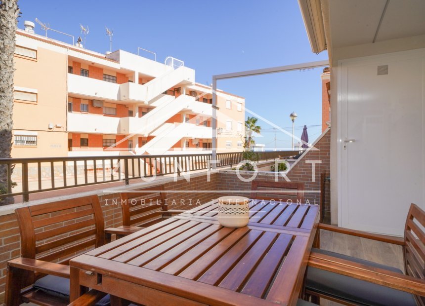 Alquiler a largo plazo - Apartamentos -
Pilar de la Horadada - Mil Palmeras