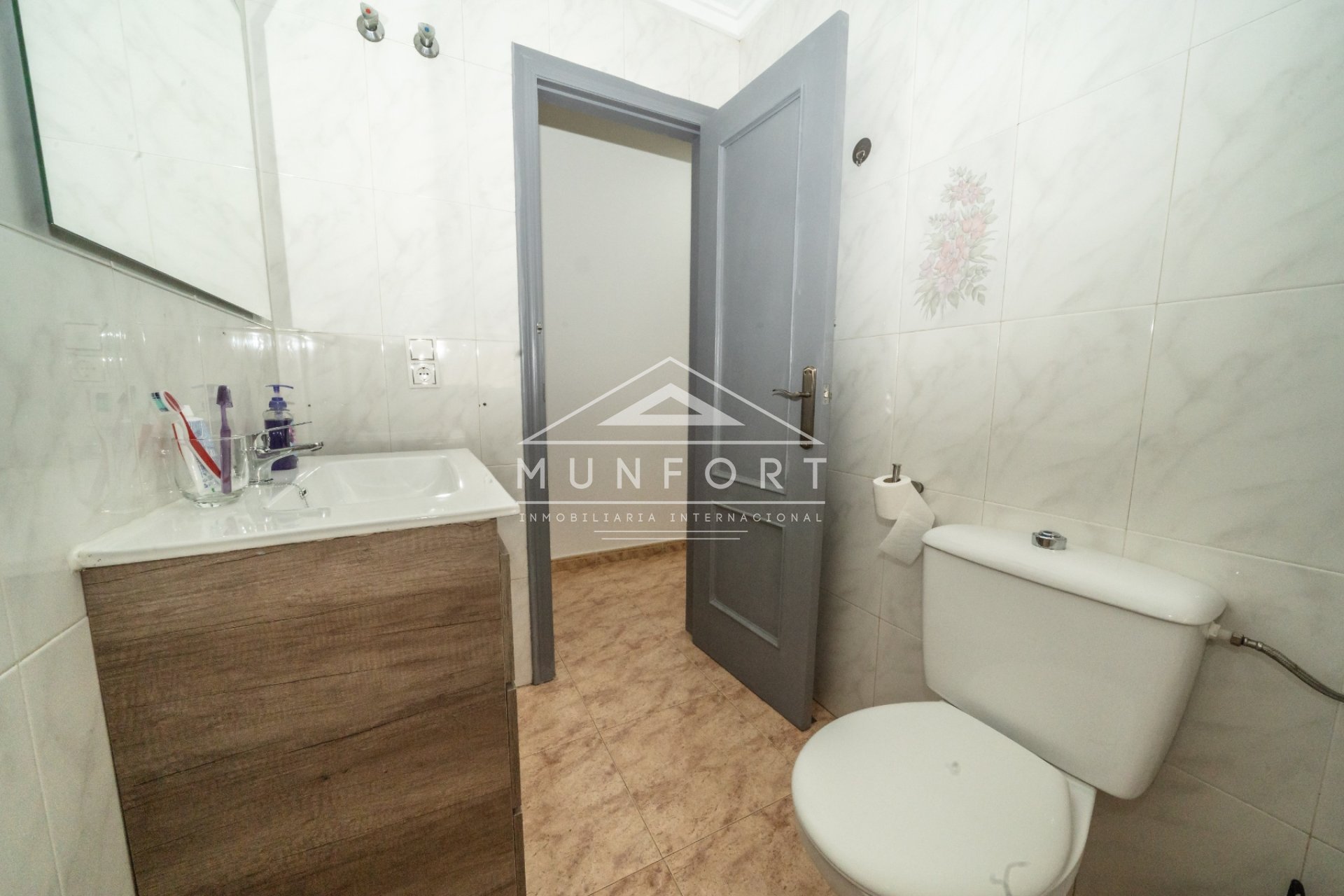 Alquiler a largo plazo - Apartamentos -
Torrevieja