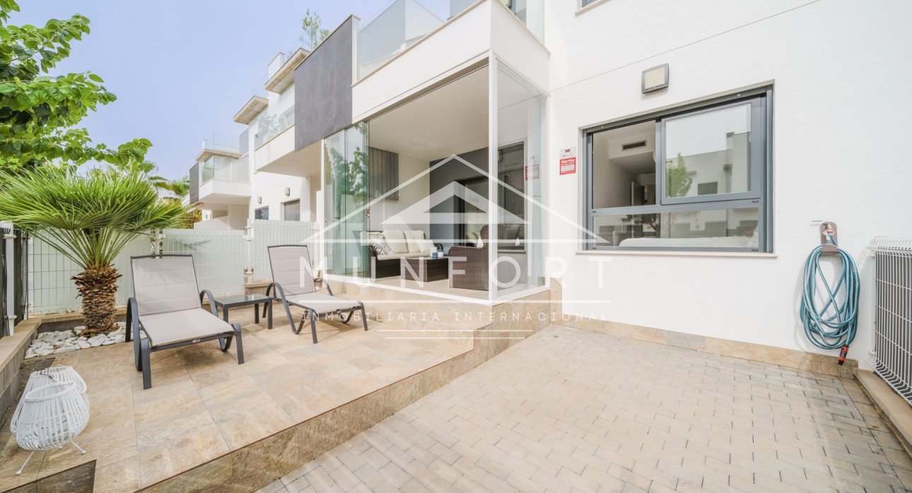 Alquiler a largo plazo - Bungalows -
Pilar de la Horadada