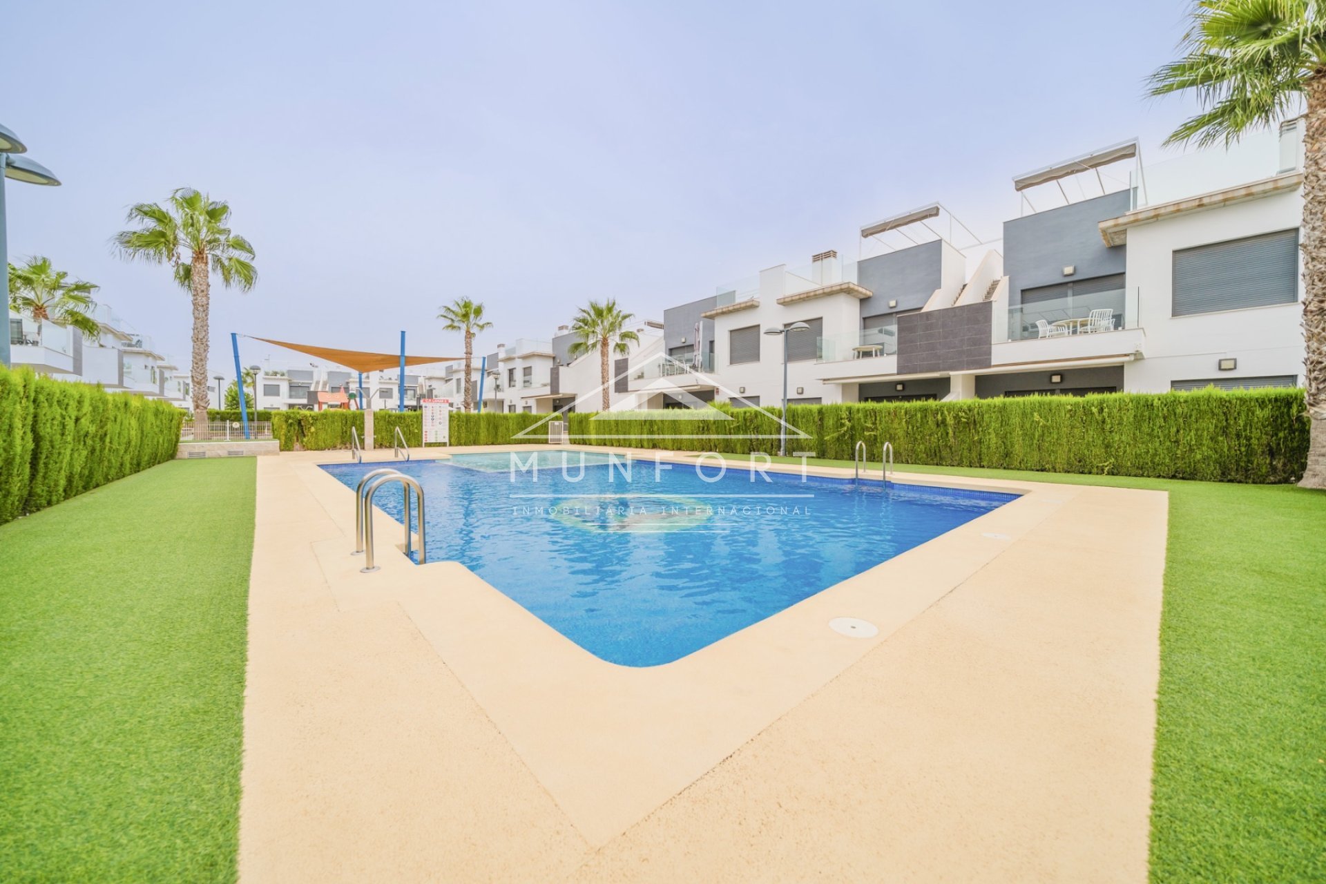 Alquiler a largo plazo - Bungalows -
Pilar de la Horadada