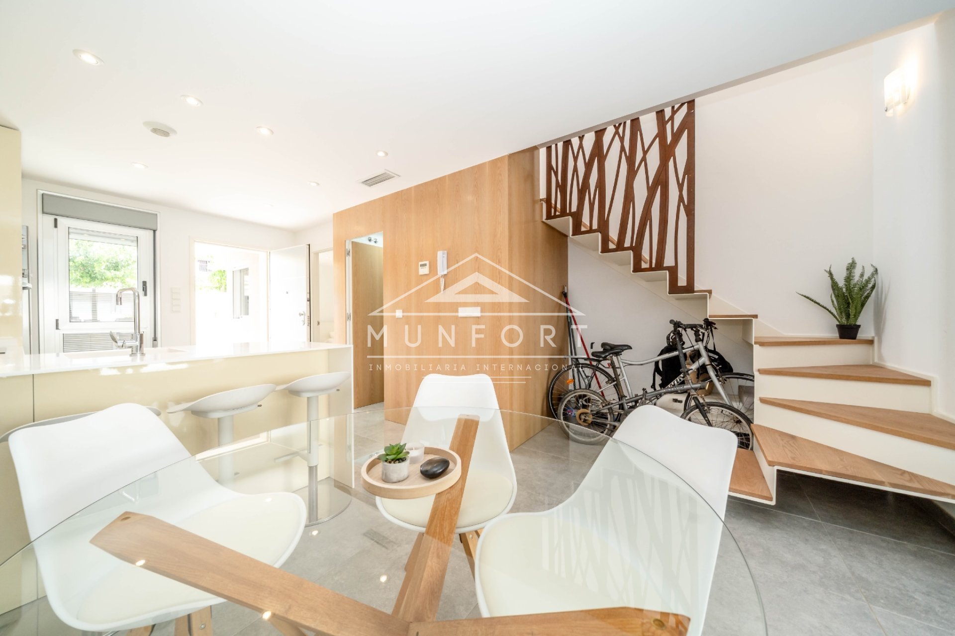 Alquiler a largo plazo - Casas Adosadas -
San Javier - Santiago de la Ribera