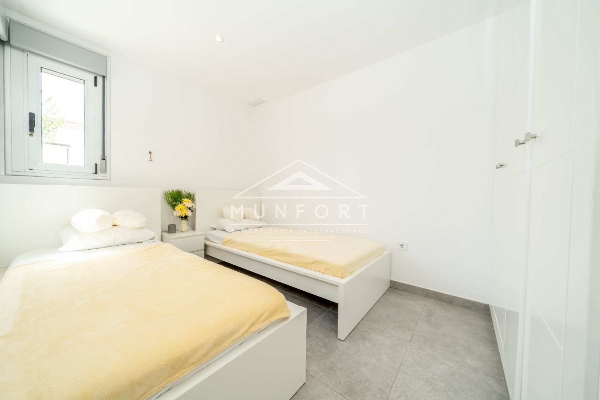 Alquiler a largo plazo - Casas Adosadas -
San Javier - Santiago de la Ribera
