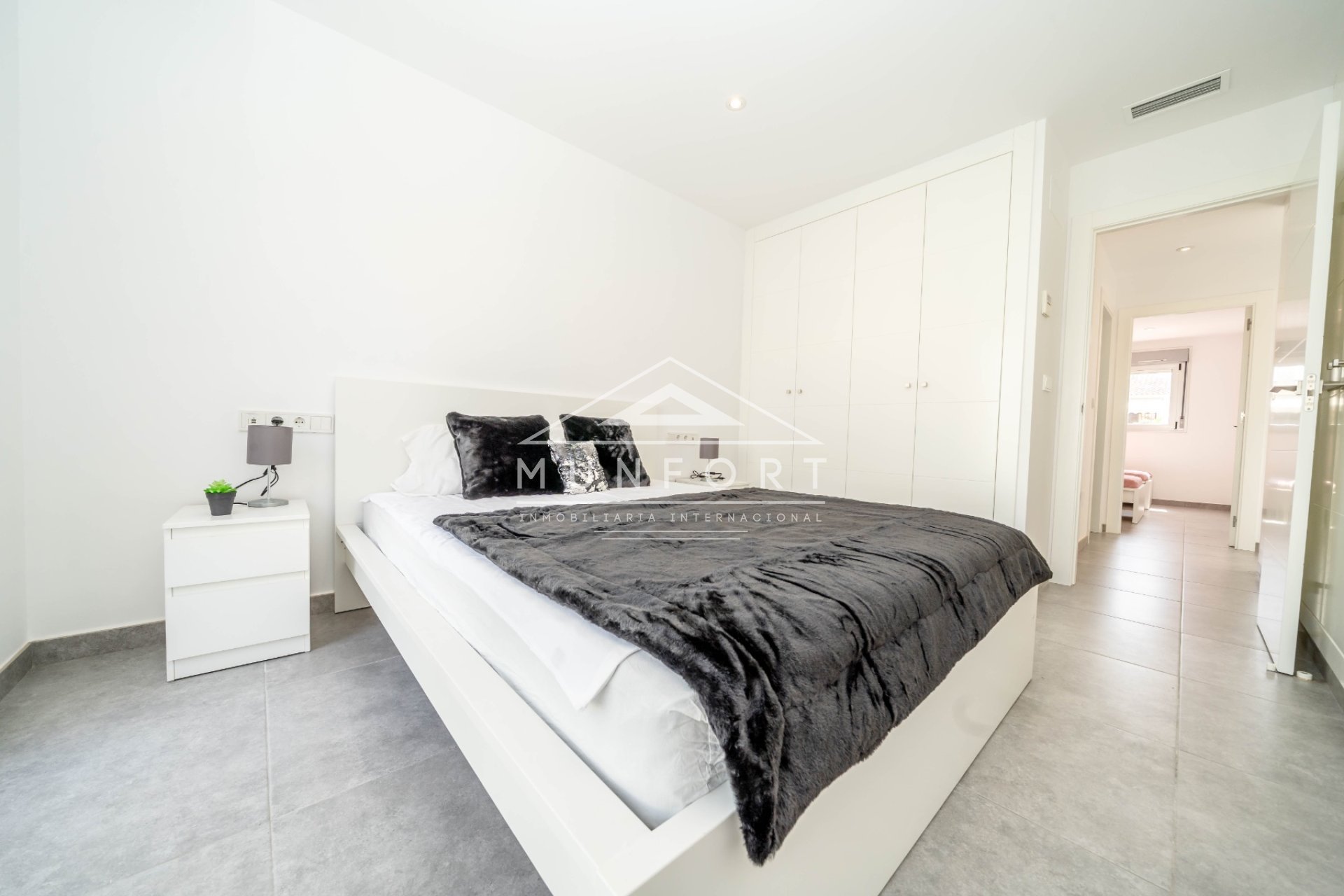 Alquiler a largo plazo - Casas Adosadas -
San Javier - Santiago de la Ribera