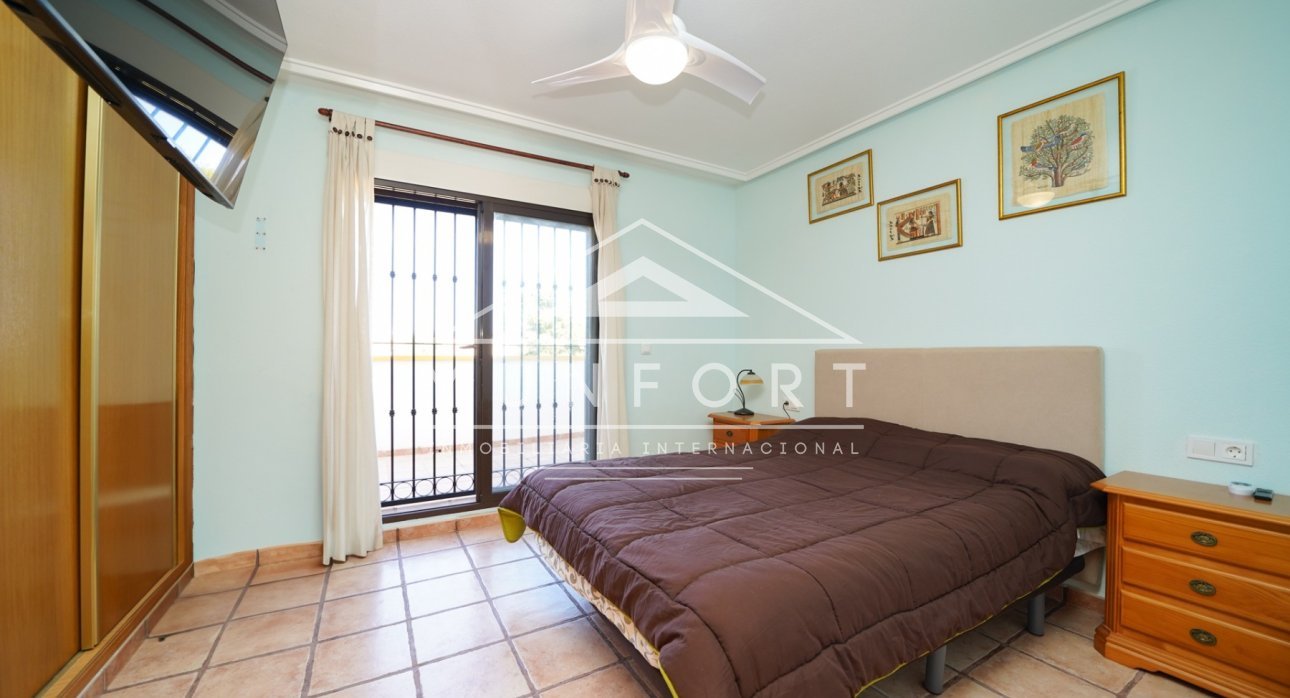 Alquiler a largo plazo - Casas Adosadas -
San Pedro del Pinatar