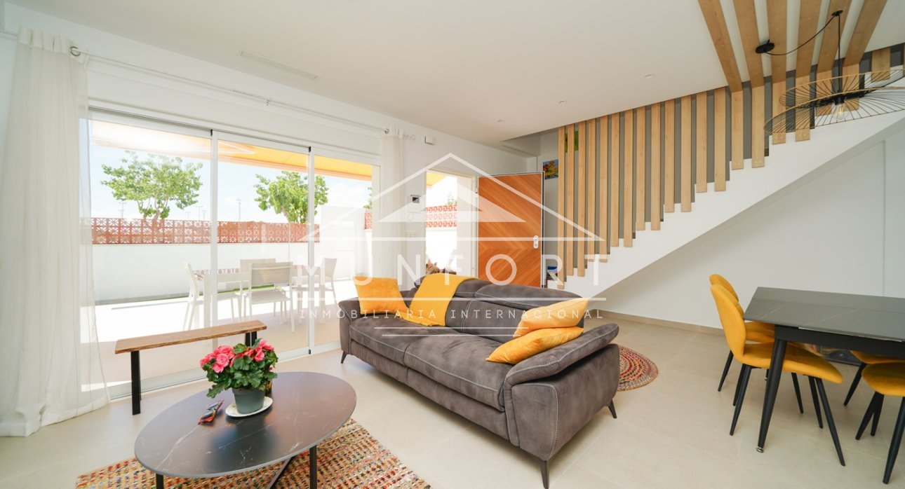 Alquiler a largo plazo - Villas -
Pilar de la Horadada