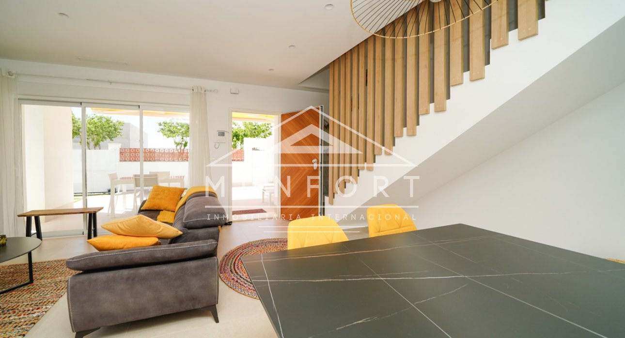 Alquiler a largo plazo - Villas -
Pilar de la Horadada