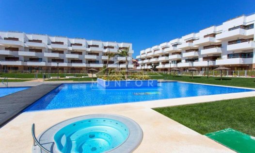 Apartments - Resale - Orihuela Costa - Lomas de Cabo Roig