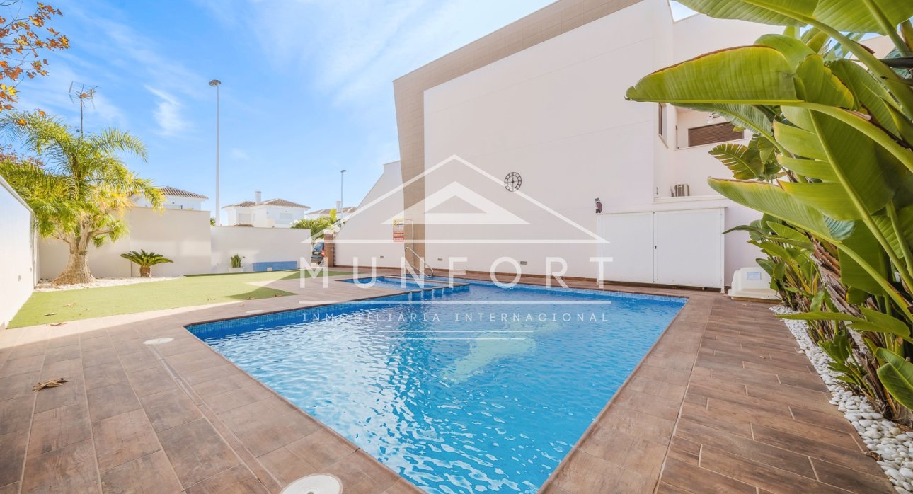 Återförsäljning - Bungalows -
Lo Pagán - Castelar College - Lo Pagán