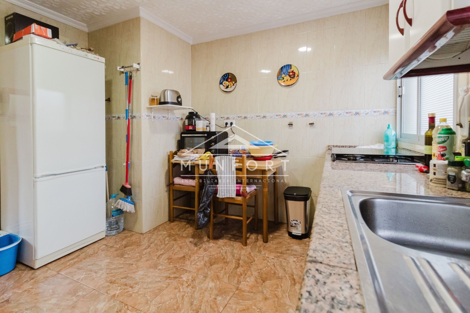 Återförsäljning - Bungalows -
Los Nietos