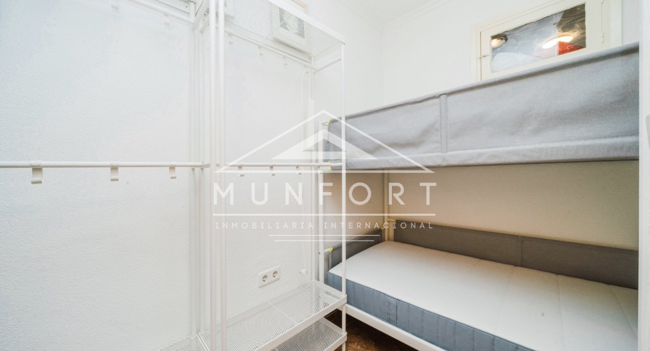 Återförsäljning - Bungalows -
Los Nietos