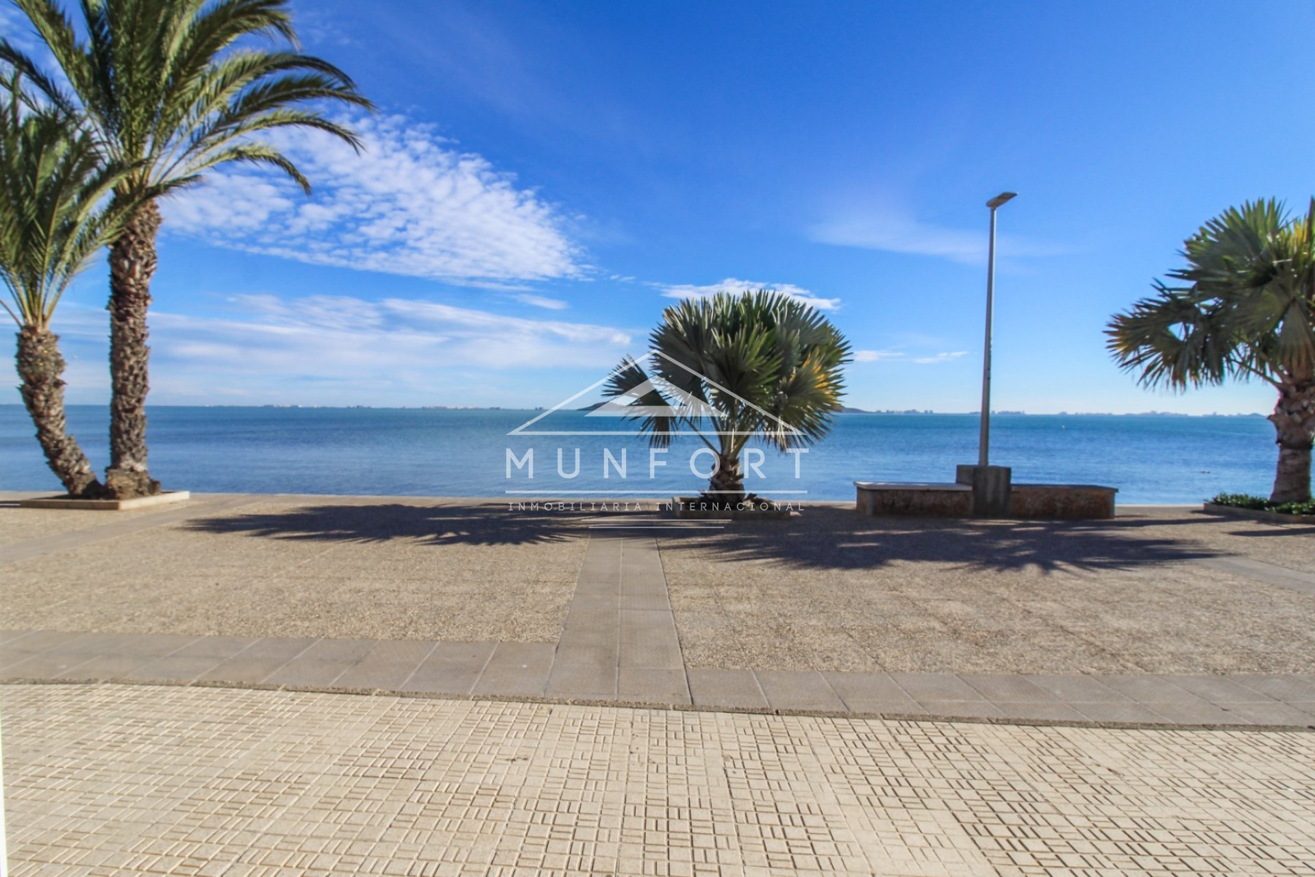 Återförsäljning - Bungalows -
Los Urrutias