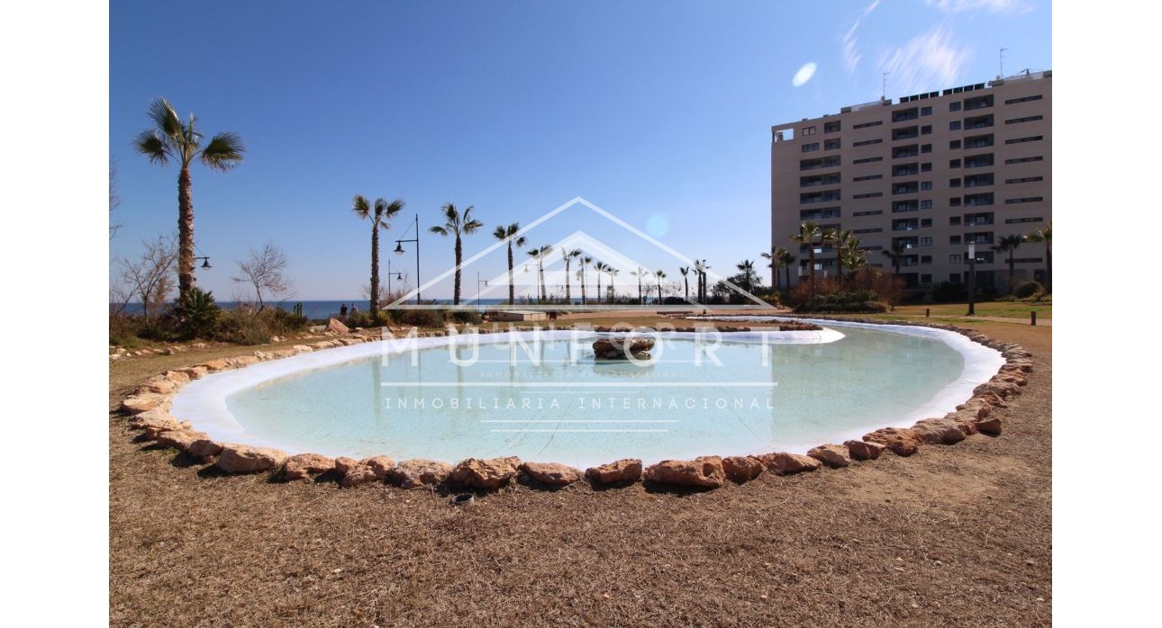 Återförsäljning - Bungalows -
Orihuela Costa - La Zenia