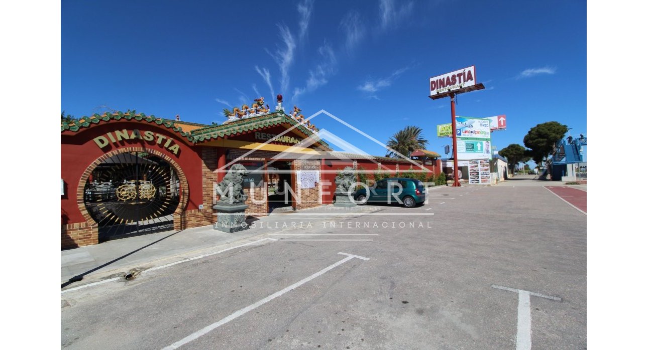 Återförsäljning - Bungalows -
Orihuela Costa - La Zenia