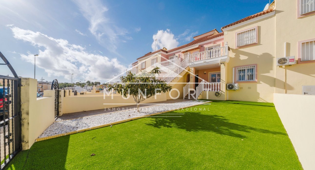 Återförsäljning - Bungalows -
Orihuela Costa - Villamartín