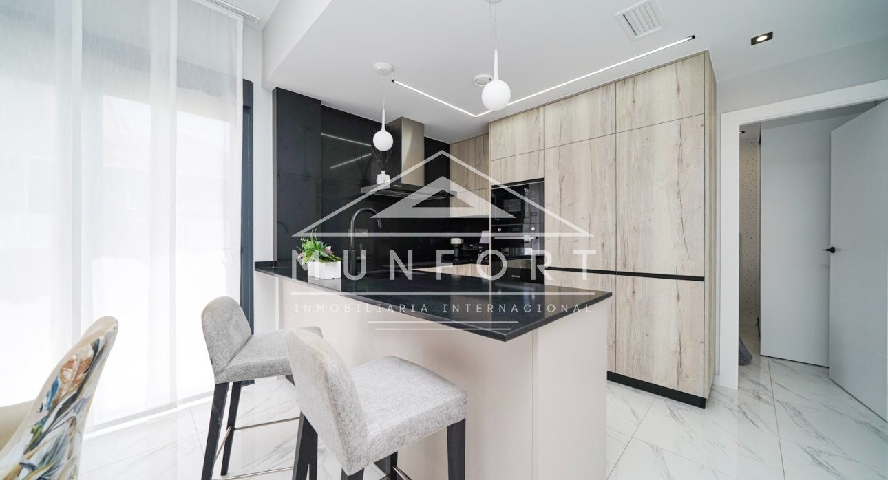 Återförsäljning - Bungalows -
Pilar de la Horadada