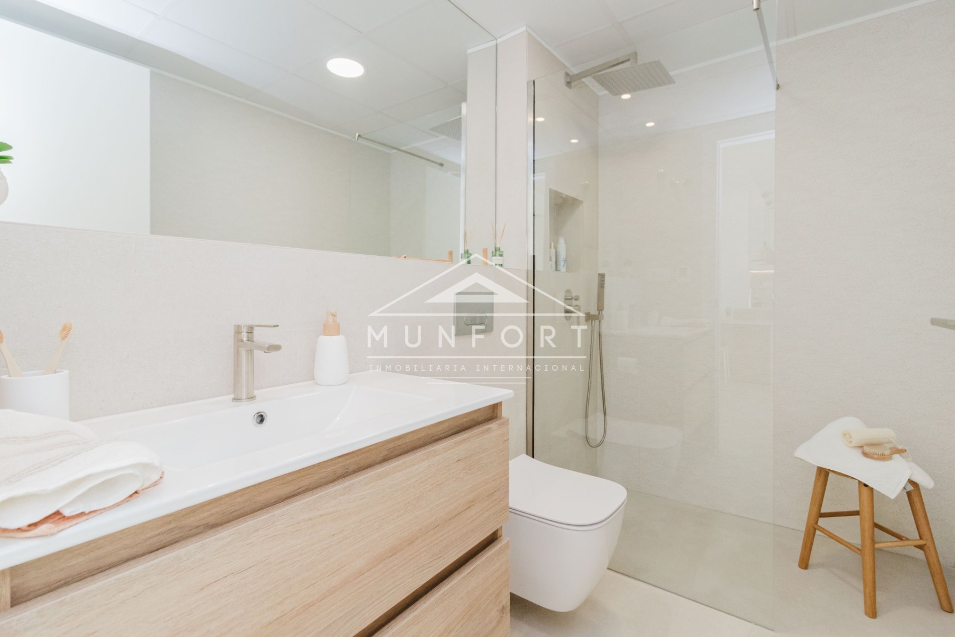 Återförsäljning - Bungalows -
Pilar de la Horadada