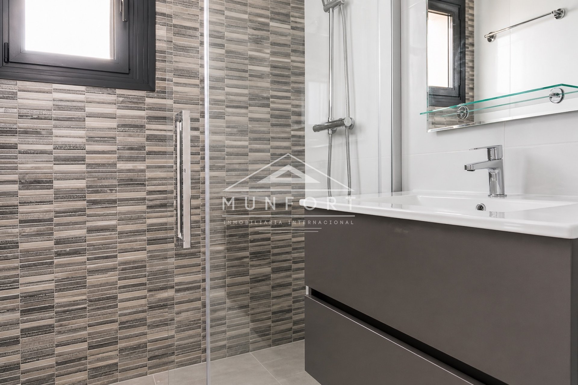 Återförsäljning - Bungalows -
Pilar de la Horadada