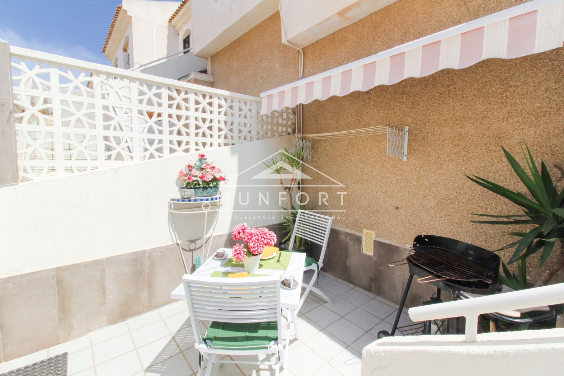 Återförsäljning - Bungalows -
Torrevieja - Aguas Nuevas - Torrevieja
