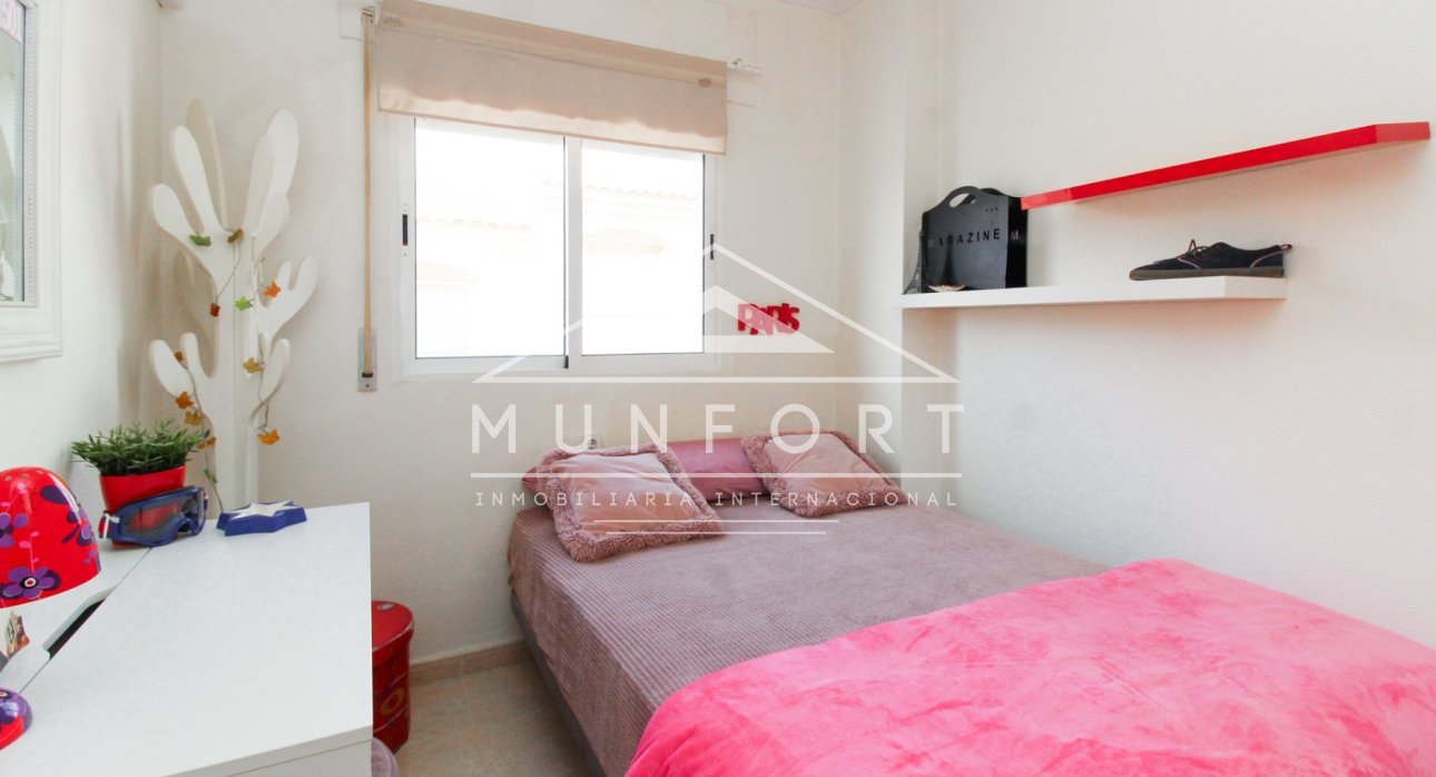 Återförsäljning - Bungalows -
Torrevieja - Aguas Nuevas - Torrevieja