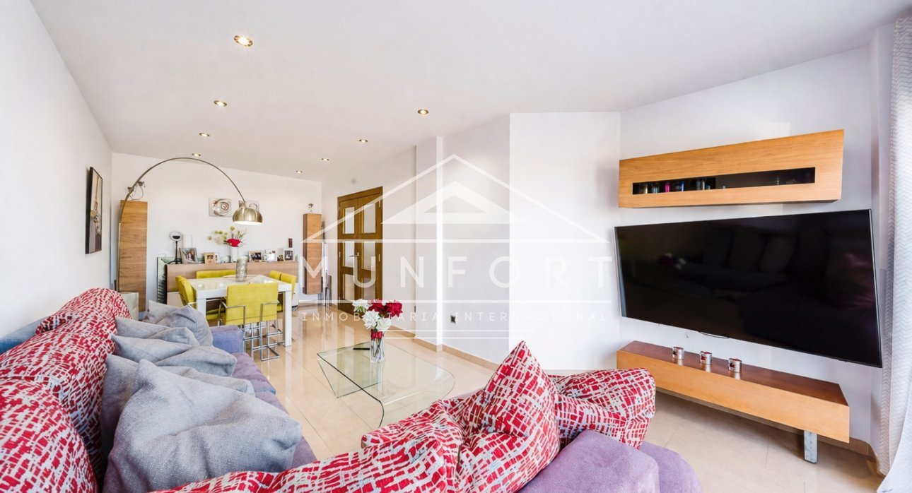 Återförsäljning - Byggnad -
Pilar de la Horadada