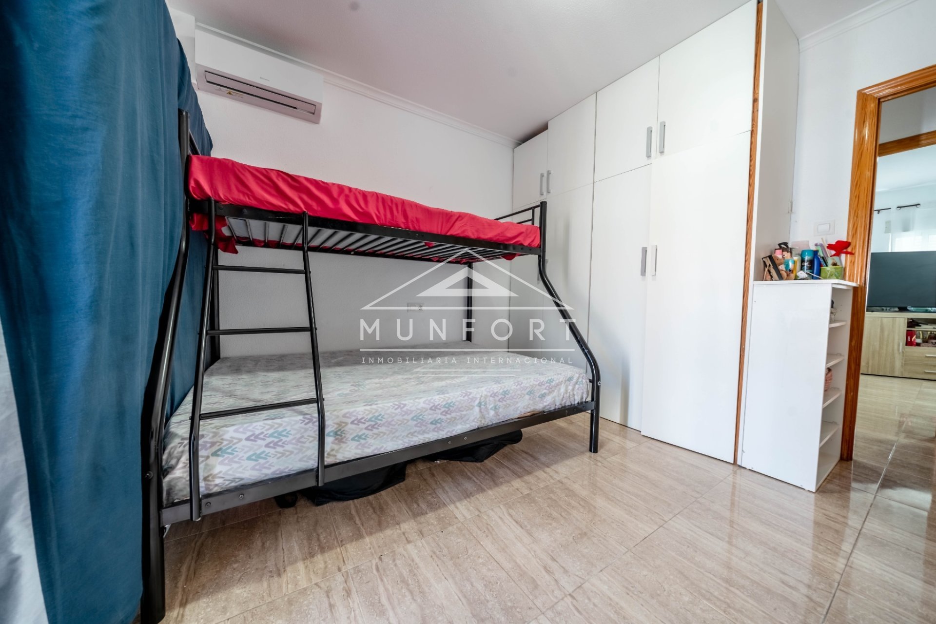 Återförsäljning - Byggnad -
Pilar de la Horadada