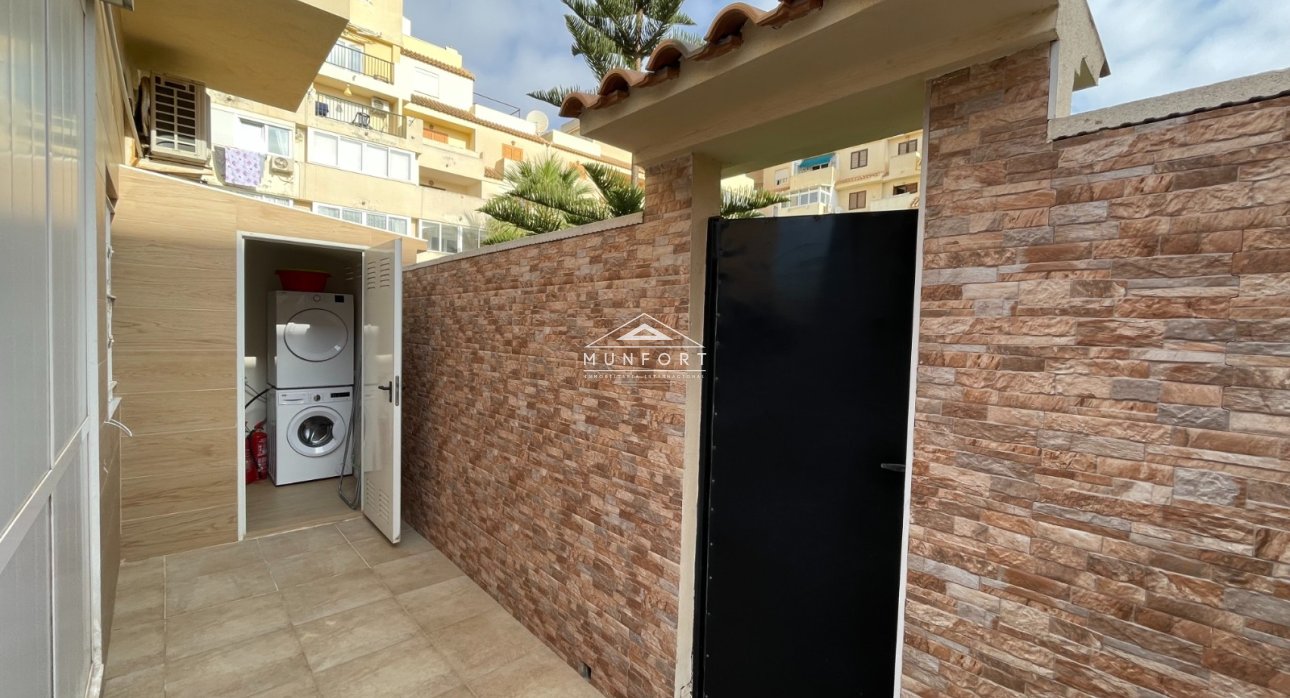 Återförsäljning - Duplex -
Torrevieja