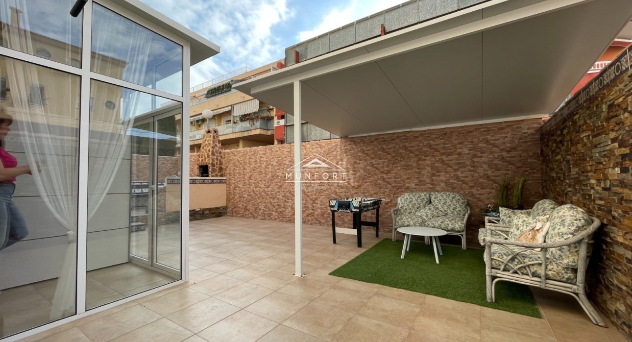 Återförsäljning - Duplex -
Torrevieja