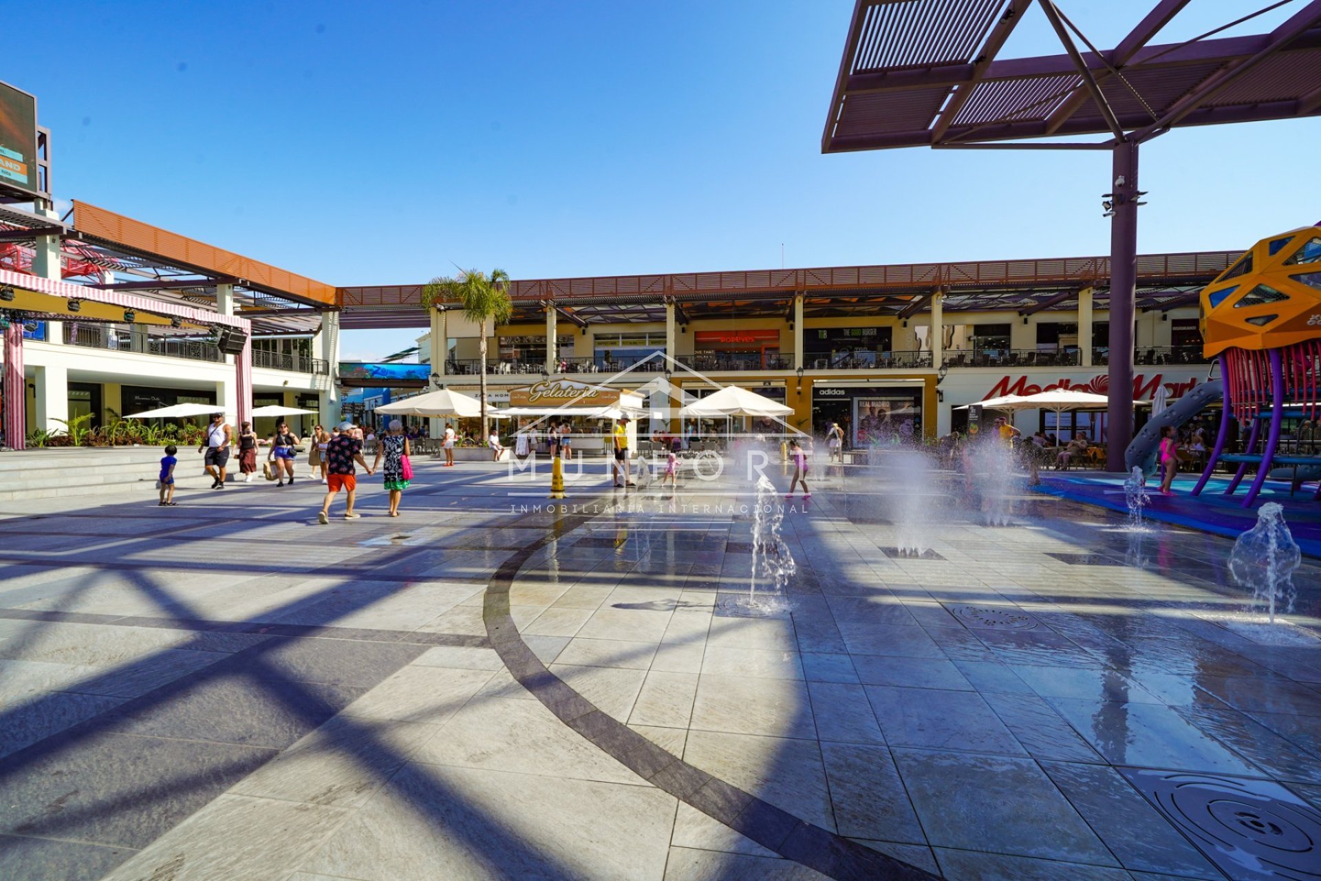 Återförsäljning - Garage -
Orihuela Costa - La Zenia