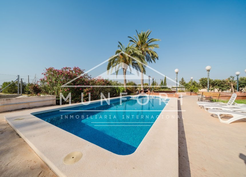 Återförsäljning - Kommersiella lokaler -
ALICANTE - Alicante