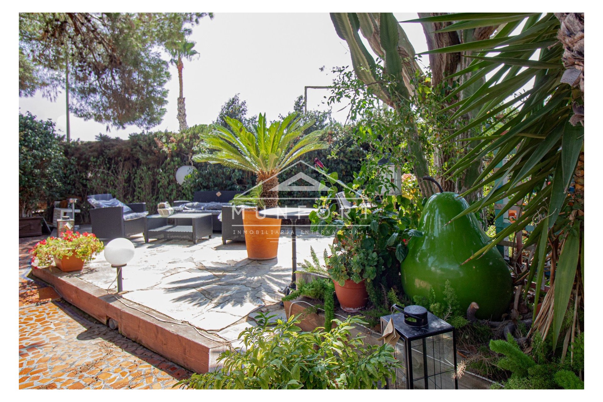 Återförsäljning - Kommersiella lokaler -
Orihuela Costa - Dehesa de Campoamor