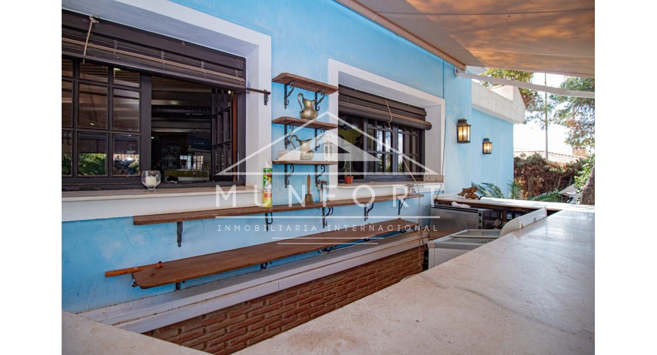 Återförsäljning - Kommersiella lokaler -
Orihuela Costa - Dehesa de Campoamor