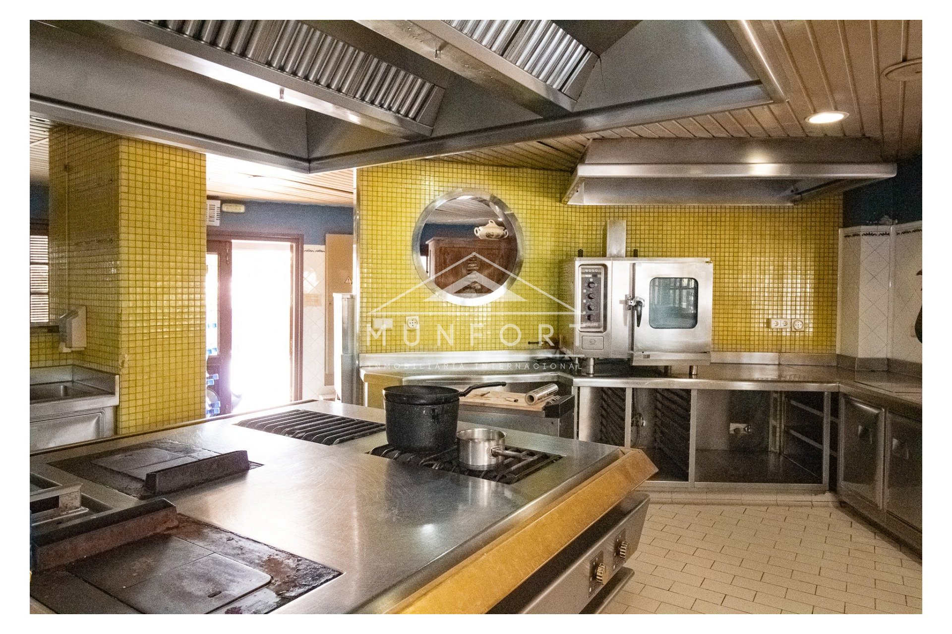 Återförsäljning - Kommersiella lokaler -
Orihuela Costa - Dehesa de Campoamor