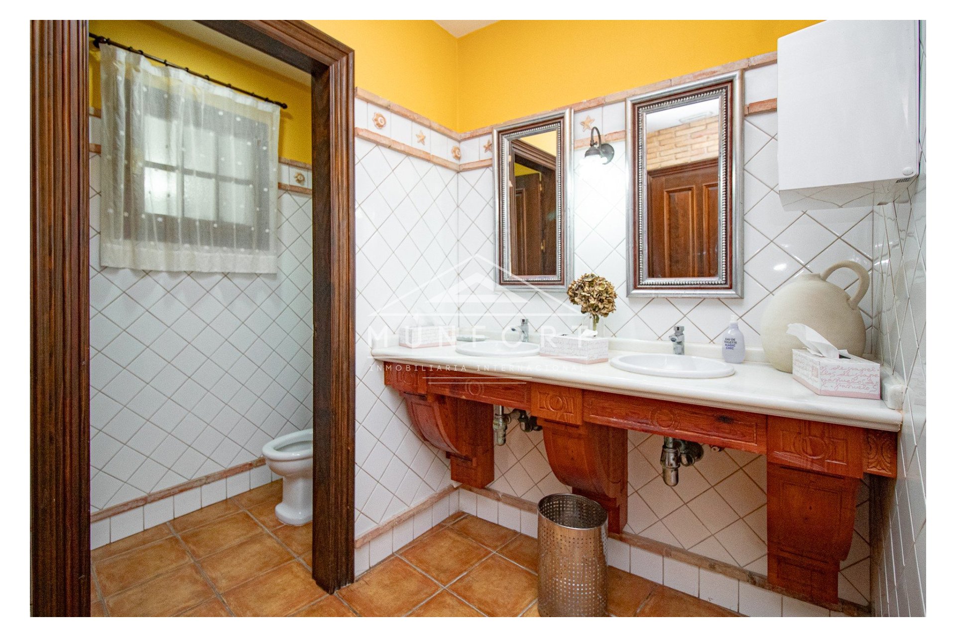 Återförsäljning - Kommersiella lokaler -
Orihuela Costa - Dehesa de Campoamor