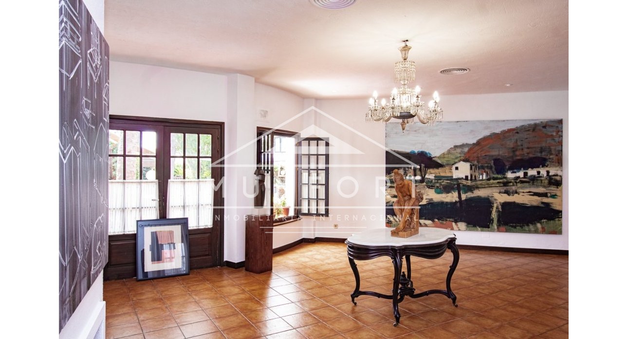 Återförsäljning - Kommersiella lokaler -
Orihuela Costa - Dehesa de Campoamor