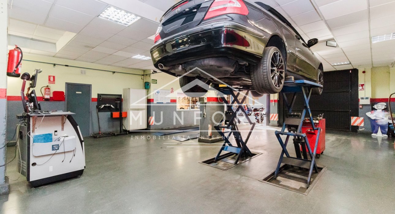 Återförsäljning - Kommersiella lokaler -
Torrevieja - Centro - Torrevieja