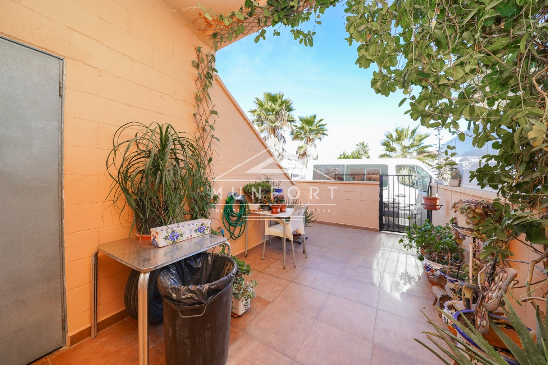 Återförsäljning - Kommersiella lokaler -
Torrevieja - El Salado - Torrevieja