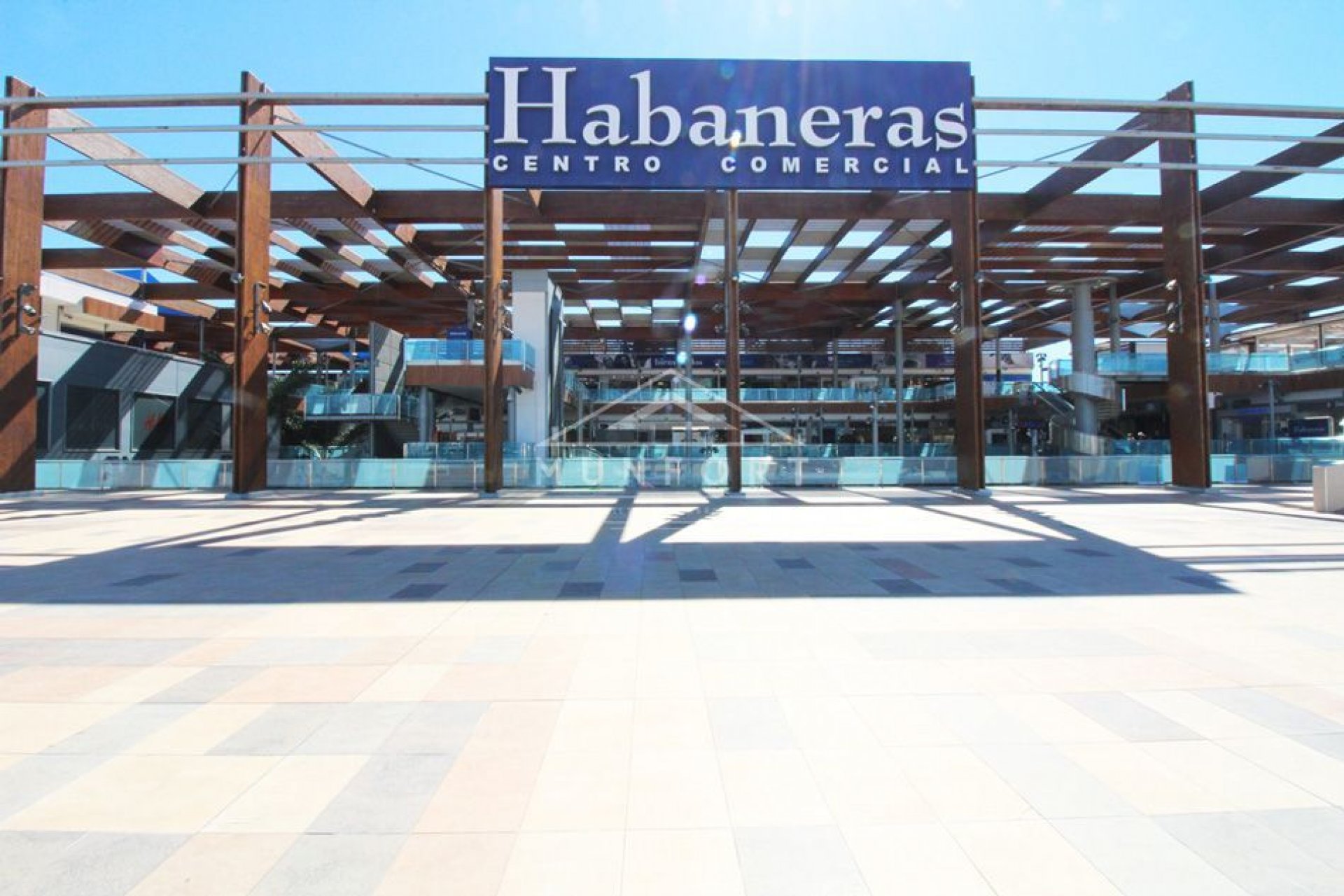 Återförsäljning - Kommersiella lokaler -
Torrevieja