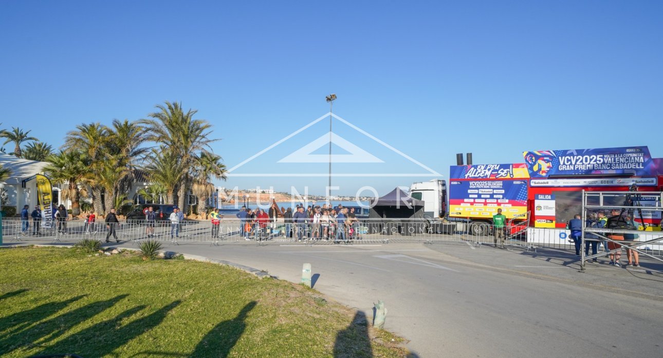 Återförsäljning - Lägenheter -
Orihuela Costa - Dehesa de Campoamor