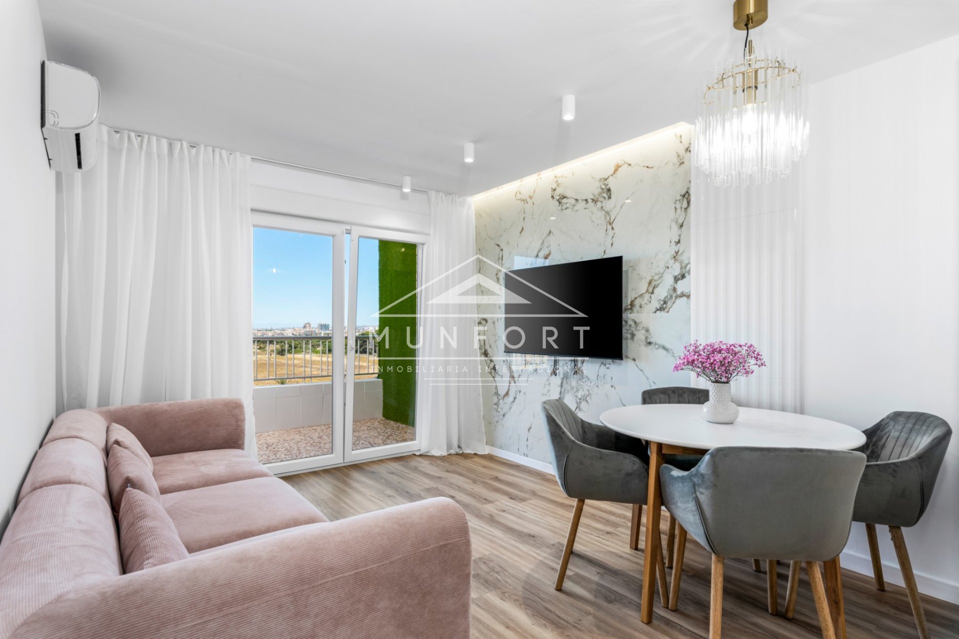 Återförsäljning - Lägenheter -
Orihuela Costa - Punta Prima