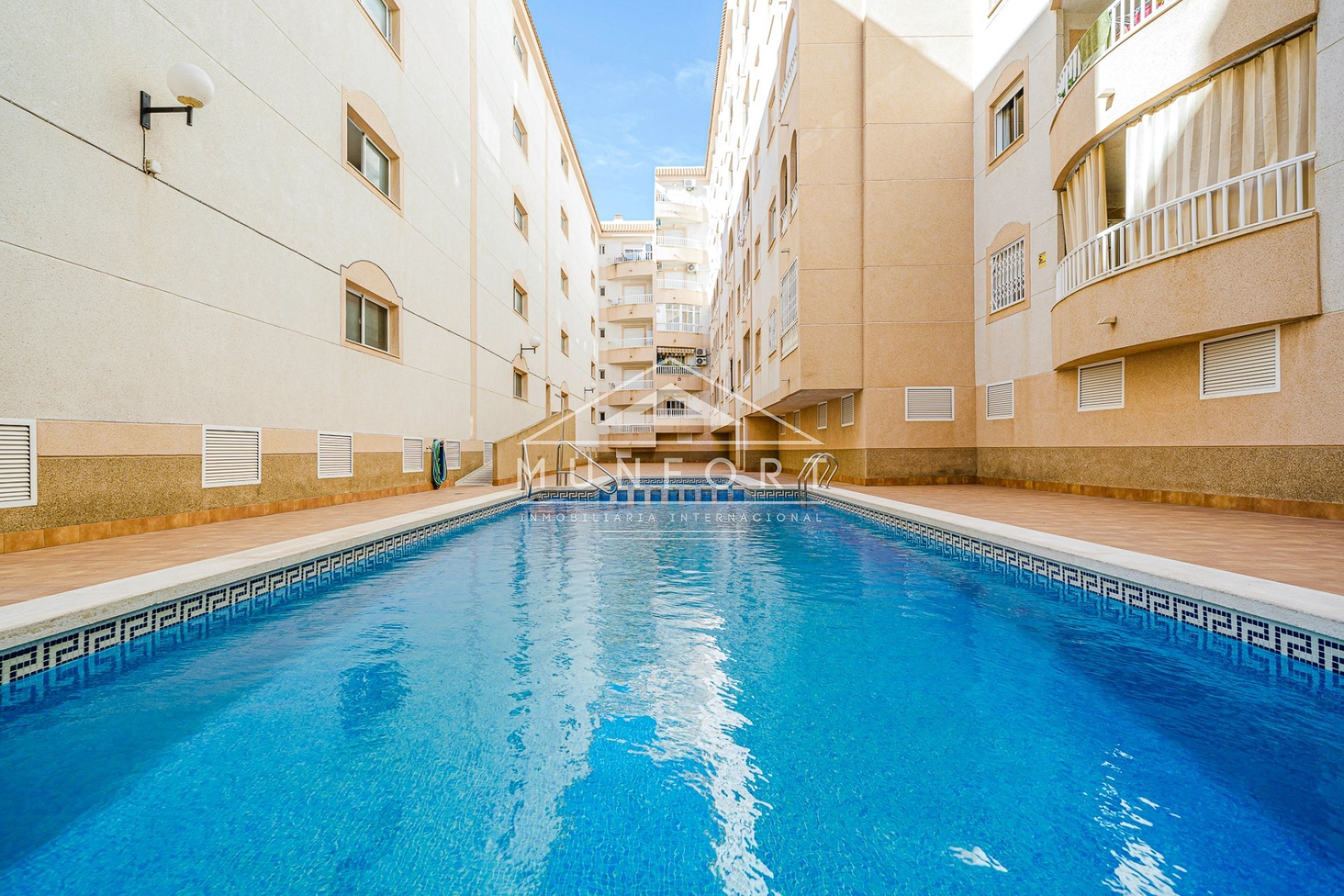 Återförsäljning - Lägenheter -
Torrevieja - Centro - Torrevieja