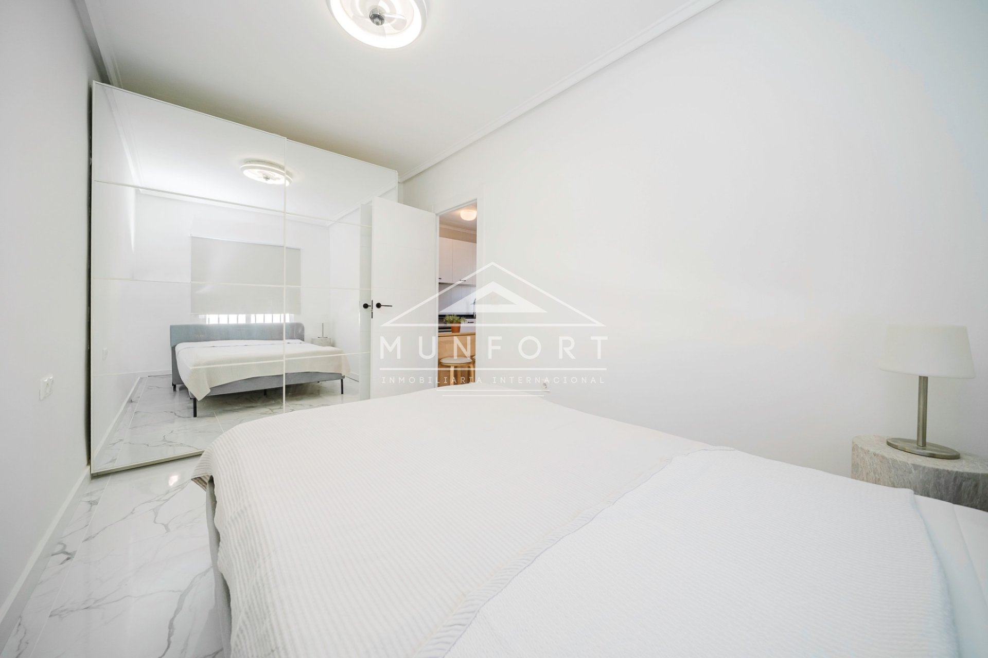 Återförsäljning - Lägenheter -
Torrevieja - Centro - Torrevieja