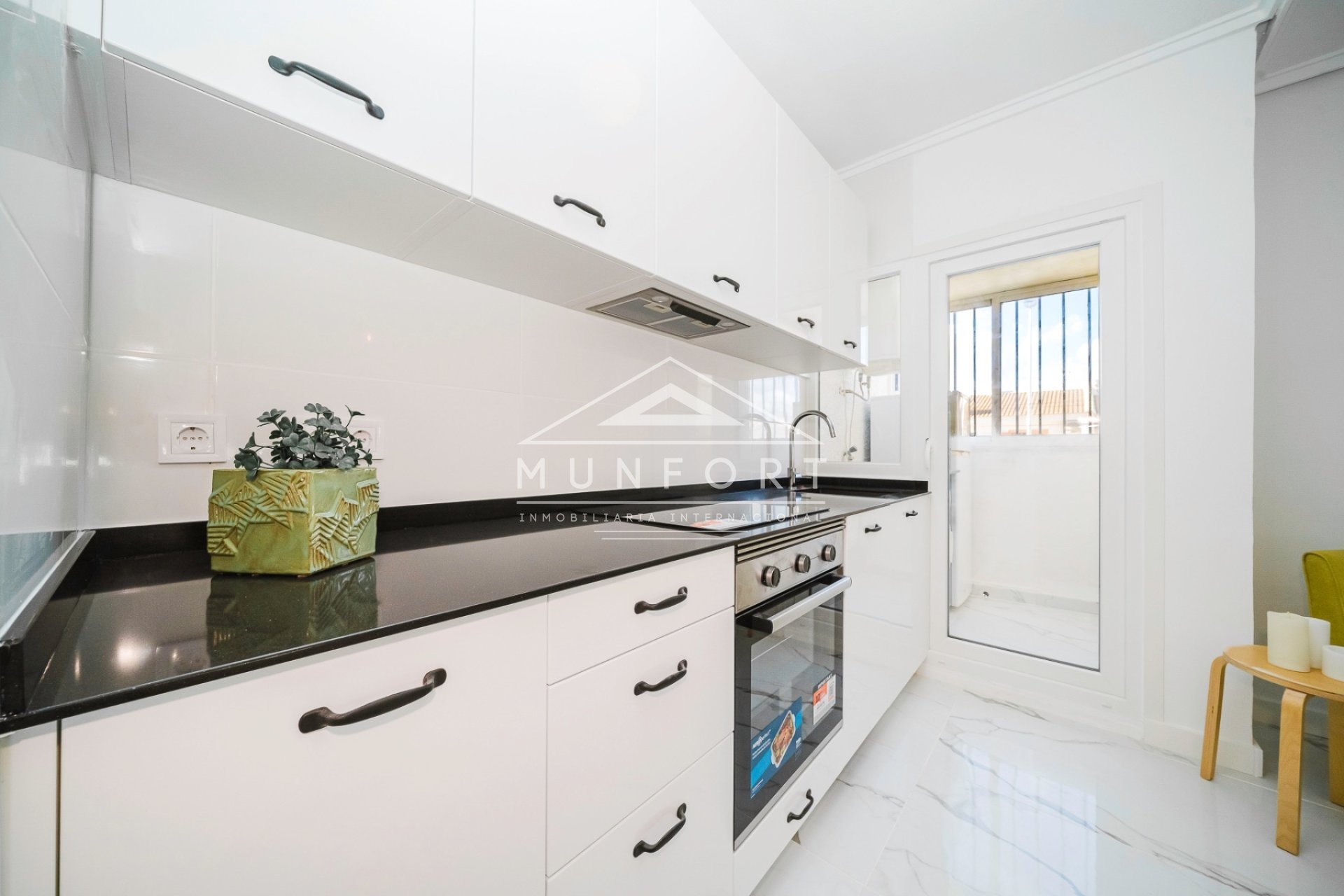 Återförsäljning - Lägenheter -
Torrevieja - Centro - Torrevieja