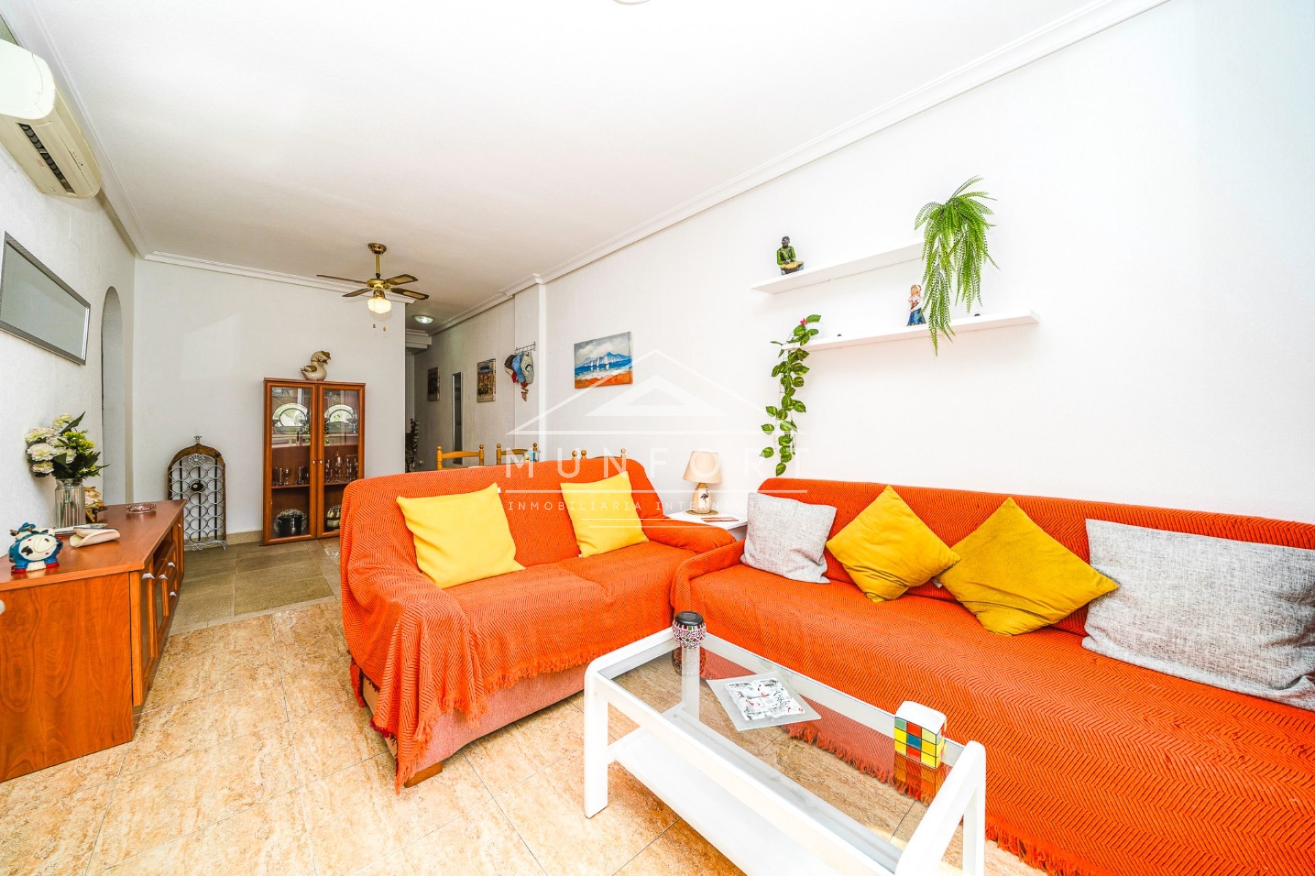 Återförsäljning - Lägenheter -
Torrevieja - Centro - Torrevieja