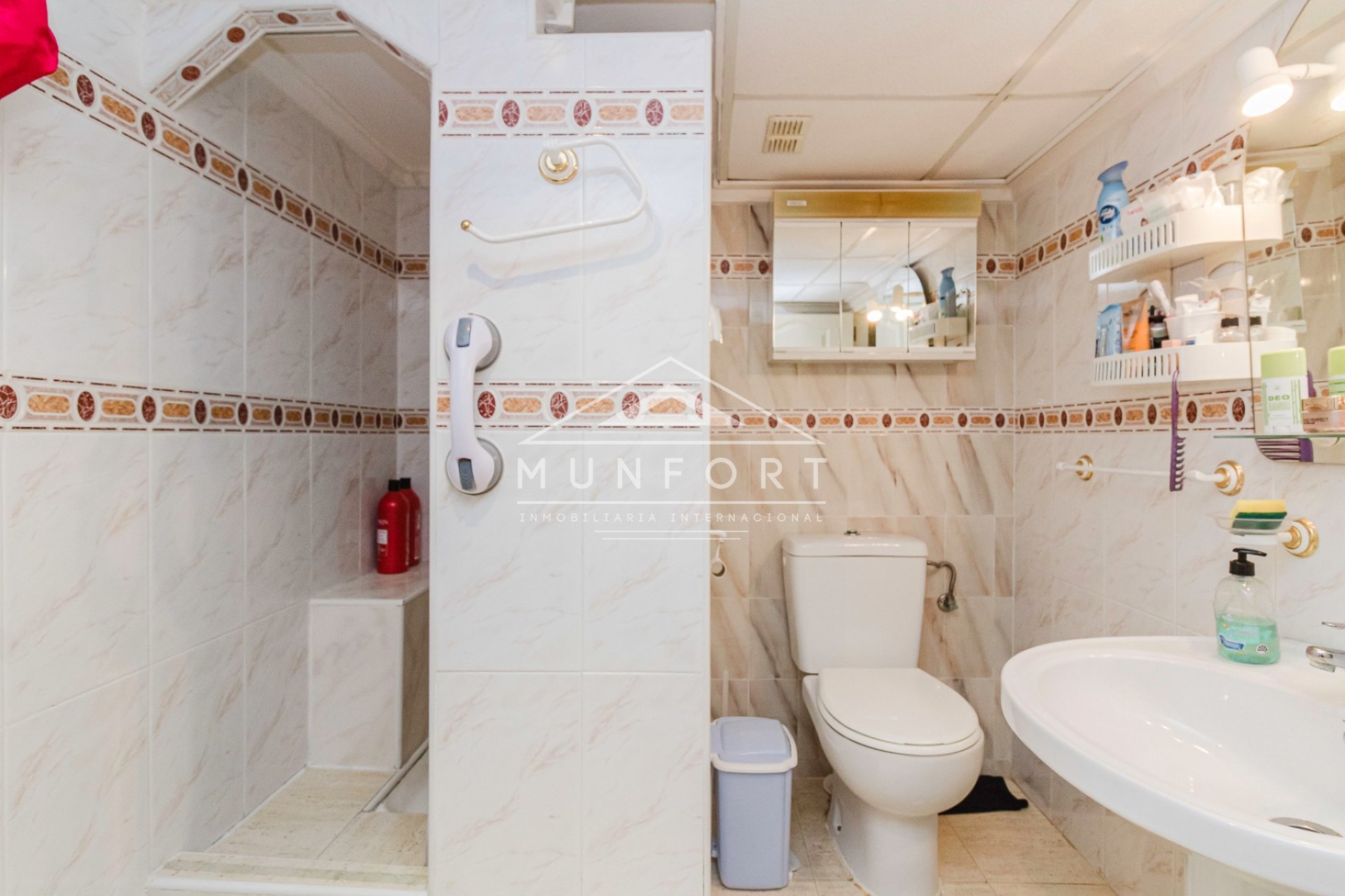 Återförsäljning - Lägenheter -
Torrevieja - La Mata - Torrevieja