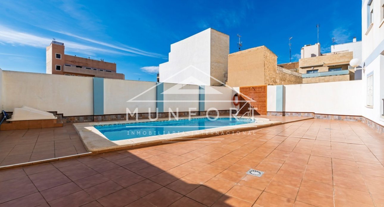 Återförsäljning - Lägenheter -
Torrevieja