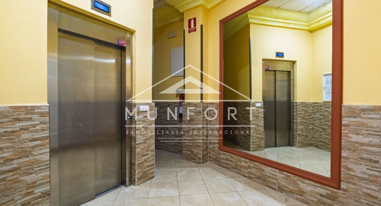 Återförsäljning - Lägenheter -
Torrevieja