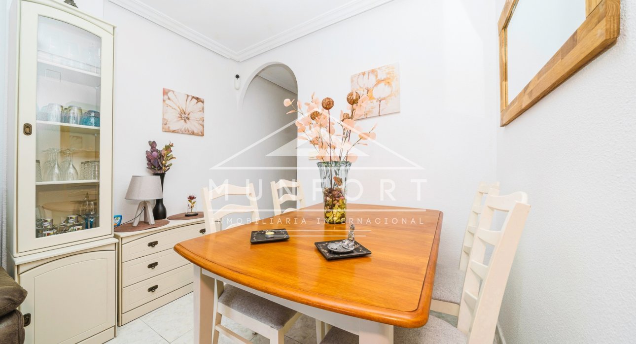 Återförsäljning - Lägenheter -
Torrevieja